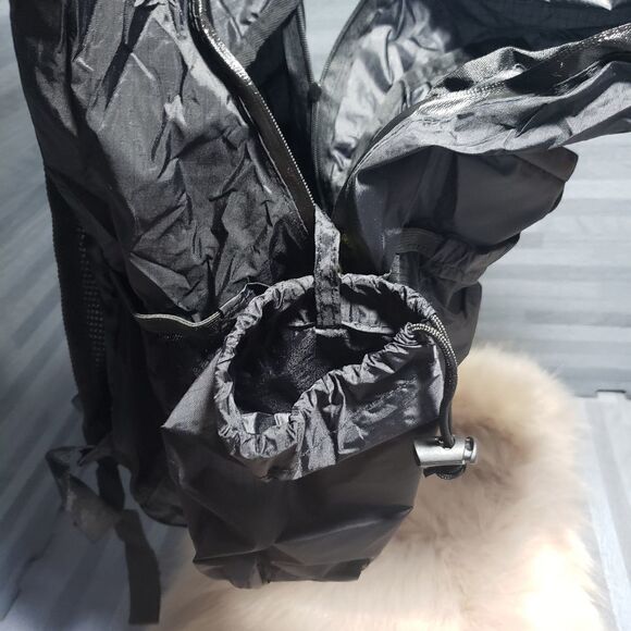 DL 16 Packable Backpack - Picture 4 of 8